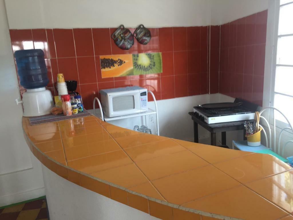 Hostal La Concordia 巴耶斯城 外观 照片
